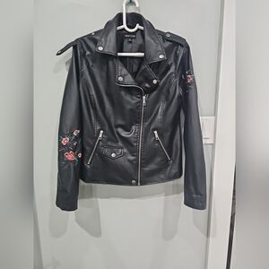 New Look,Woman,Leather jacket,Black,Sz L,Motorcycle, Zipper, studs,Long Sleeve.!